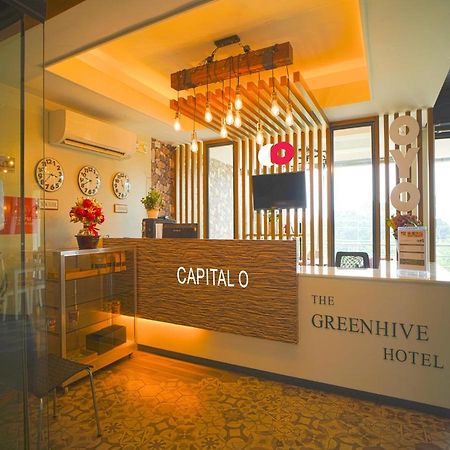 Capital O Oyo 785 The Greenhive Hotel Ibaan المظهر الخارجي الصورة