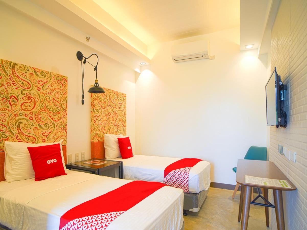 Capital O Oyo 785 The Greenhive Hotel Ibaan المظهر الخارجي الصورة